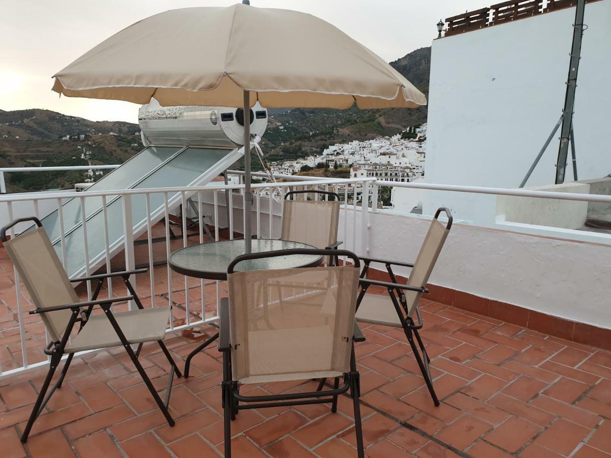 Apartamentos Alma Y Lola Фригиляна Екстериор снимка